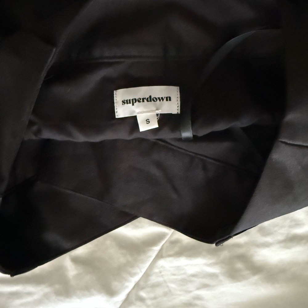 Superdown Alana Mini Skirt - Picture 5 of 5